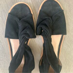 Caslon Black Cross Knot Suede Sandals